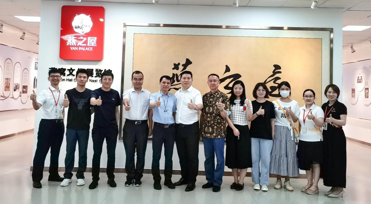 在研討中進(jìn)步!中國食品發(fā)酵工業(yè)研究院一行參訪燕之屋透明工廠